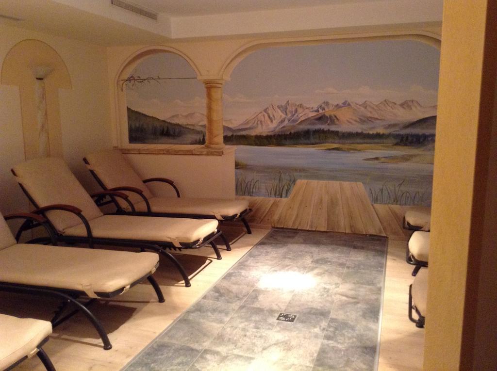 Hotel Garni Almhof Seefeld in Tirol Exterior photo